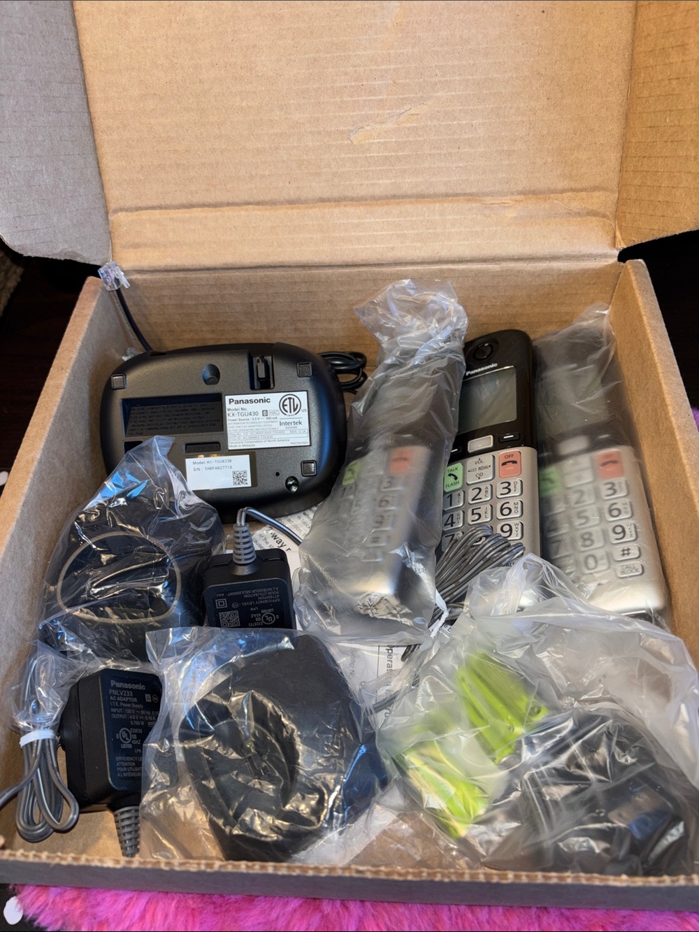 NIB Panasonic KX-TGU430  expandable cordless phone system, packaged inside it